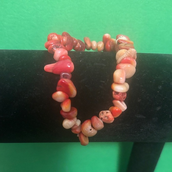 Elegant Red Coral Bracelet - Picture 3 of 3